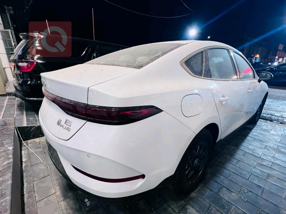 بي واي دي Qin Plus